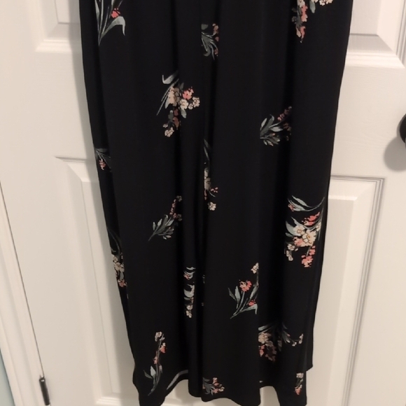 Penningtons Black Flutter Sleeve Jumpsuit With Belt V-Neck. Size 2X EUC - Picture 3 of 9